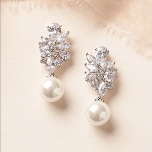 Crystal and Pearl Bridal Earrings